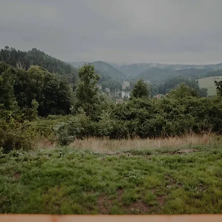 Kouzelná Maringotka Nad Rybníkem Svojanov (Pardubice)