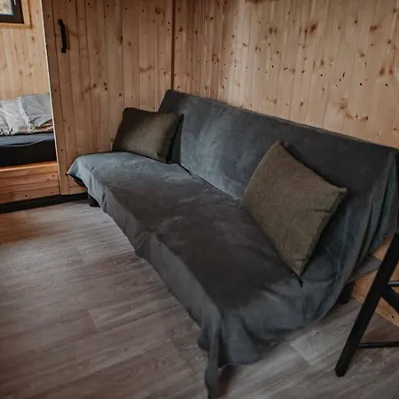 Luxusní stan Kouzelná Maringotka Nad Rybníkem